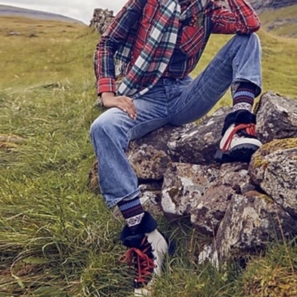 J. Crew white and black Nordic boots with red laces sz 6 - Picture 1 of 8